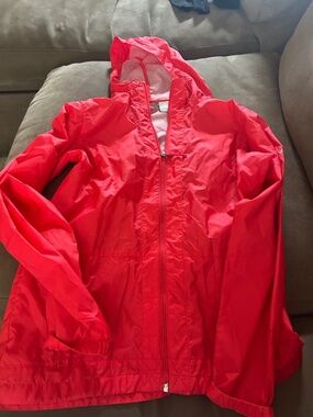 Columbia red packable rainjacket size small